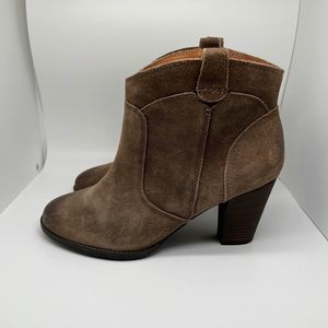 Women’s Clark’s Booties Size 9.5